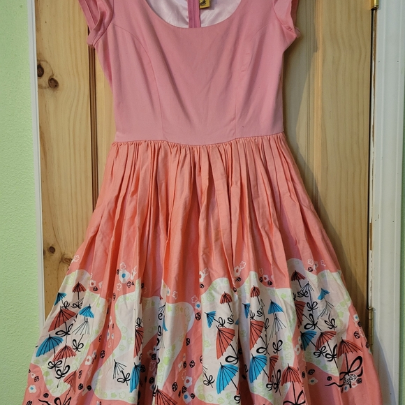 Mary Blaire Pinup Couture Dress in Umbrella print - Picture 5 of 6